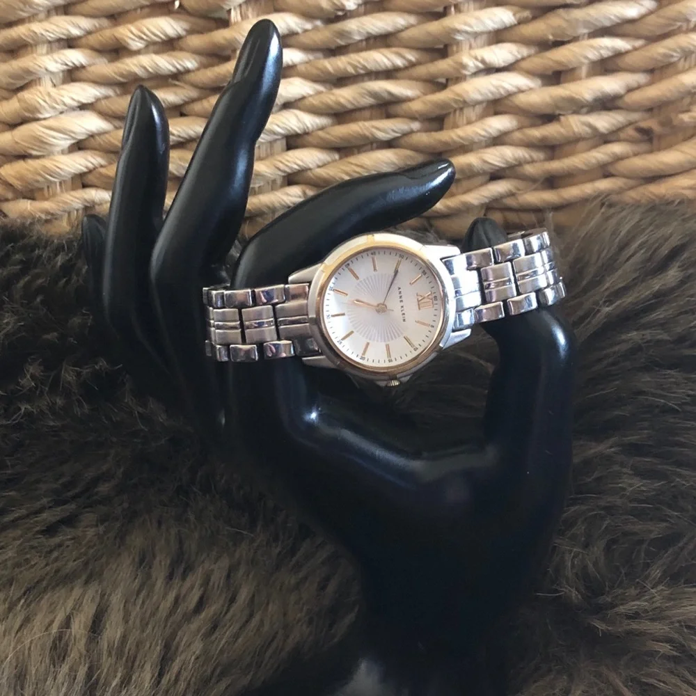 Anne Klein sizing smaller face